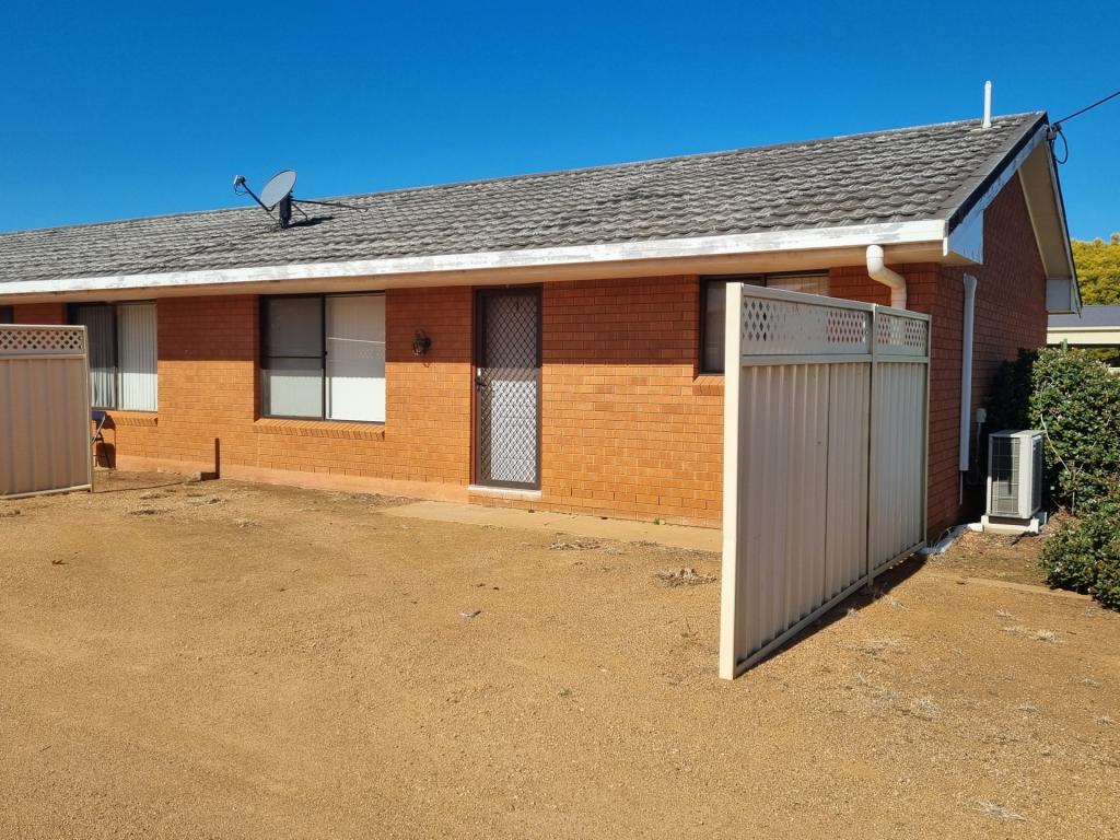 2/187 ALGALAH ST, NARROMINE, NSW 2821