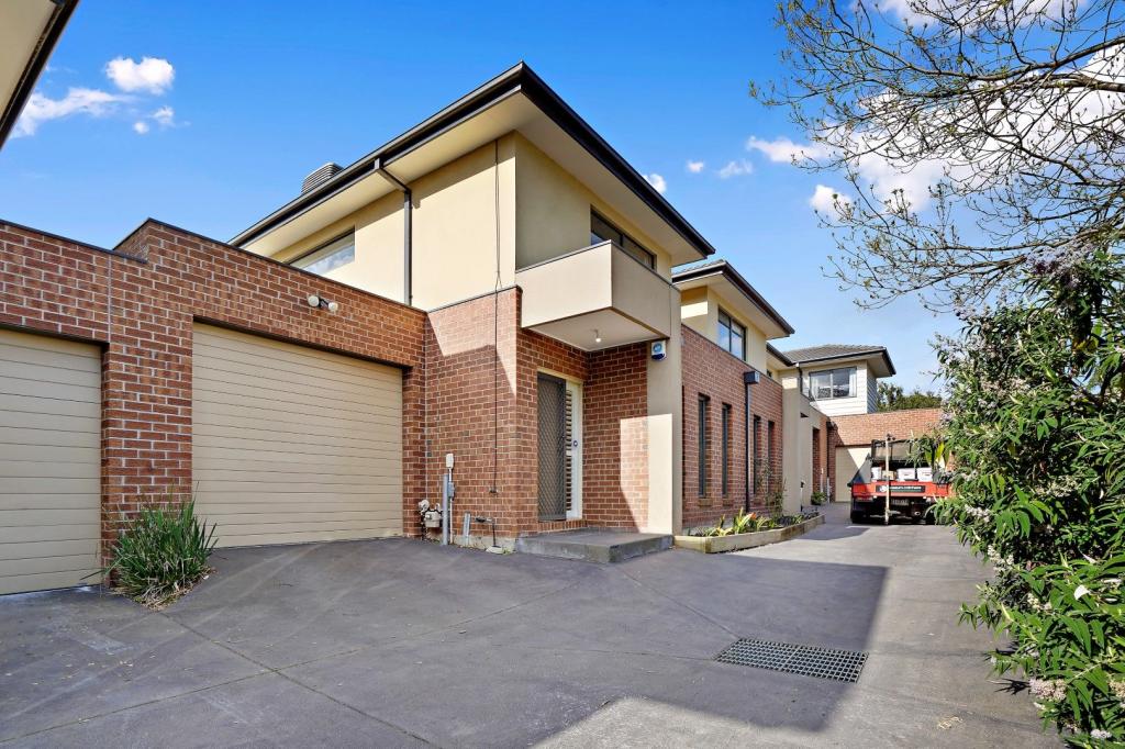 2/61 Commercial Rd, Ferntree Gully, VIC 3156