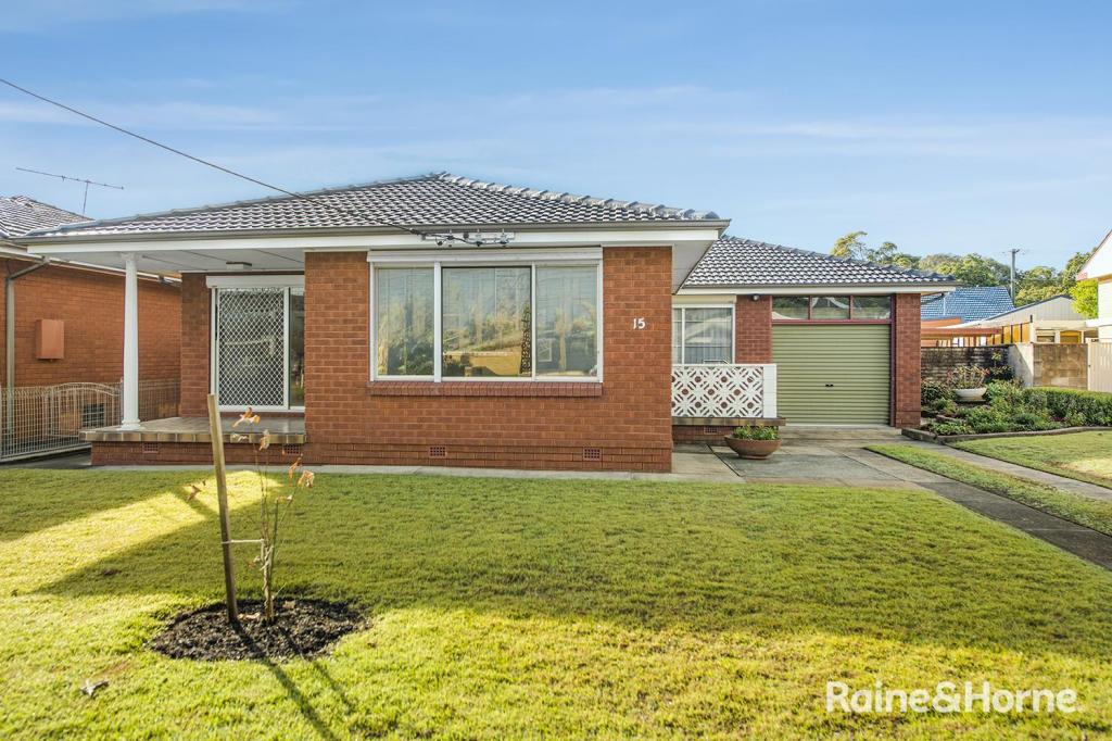 15 Lynn Pl, Speers Point, NSW 2284