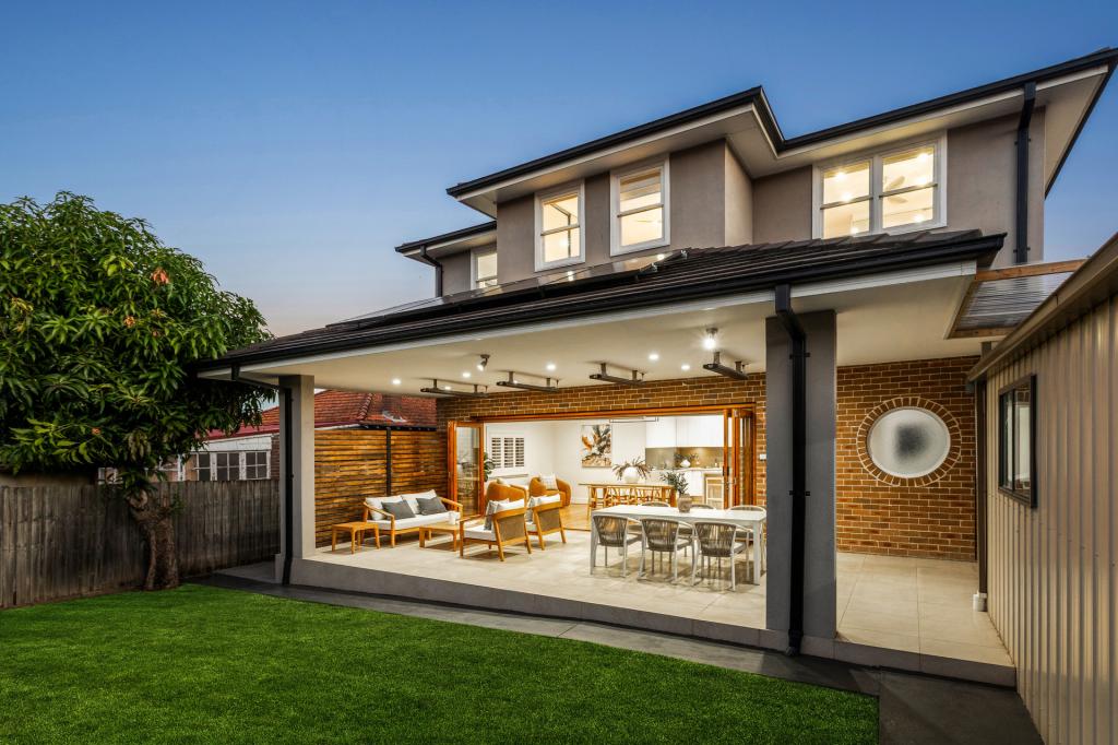 26 WYNNSTAY AVE, ENFIELD, NSW 2136