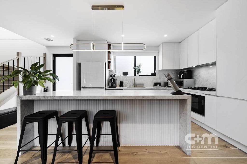 2/2 Francis St, Oak Park, VIC 3046