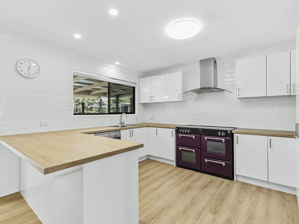 12 Guilford Ct, Bellmere, QLD 4510