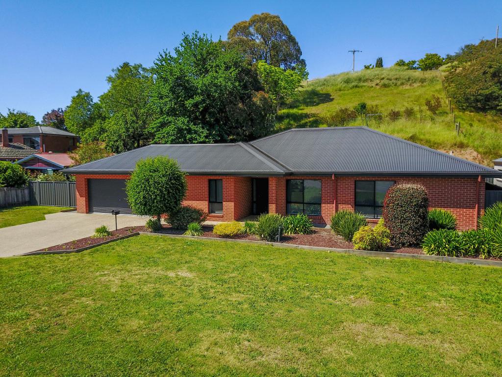 1 Robertson St, Myrtleford, VIC 3737