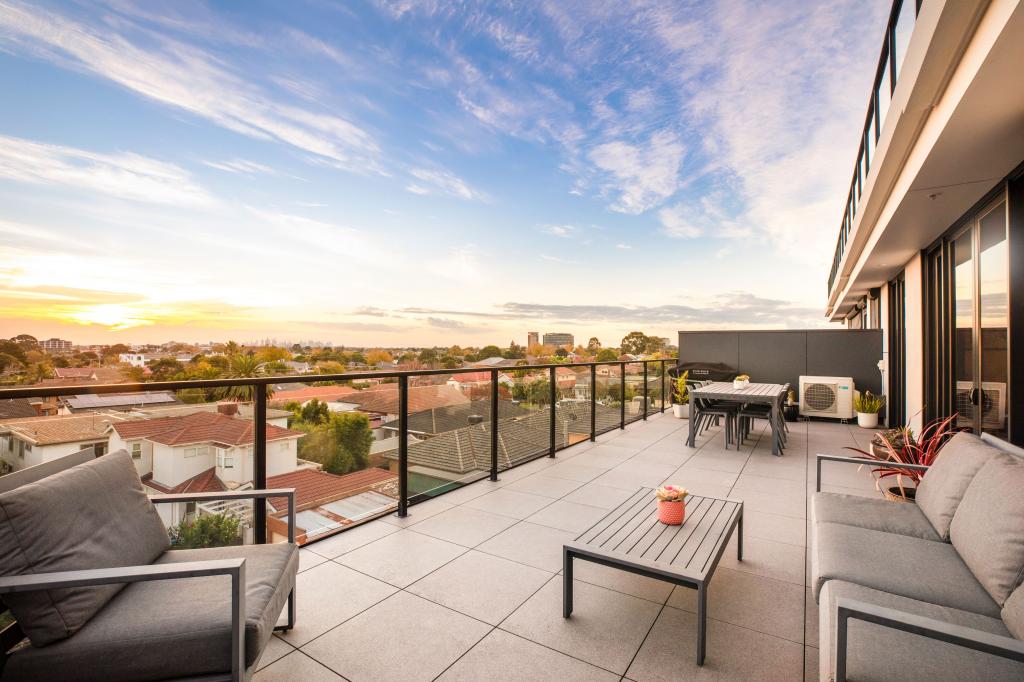 302/28 Swindon Rd, Hughesdale, VIC 3166