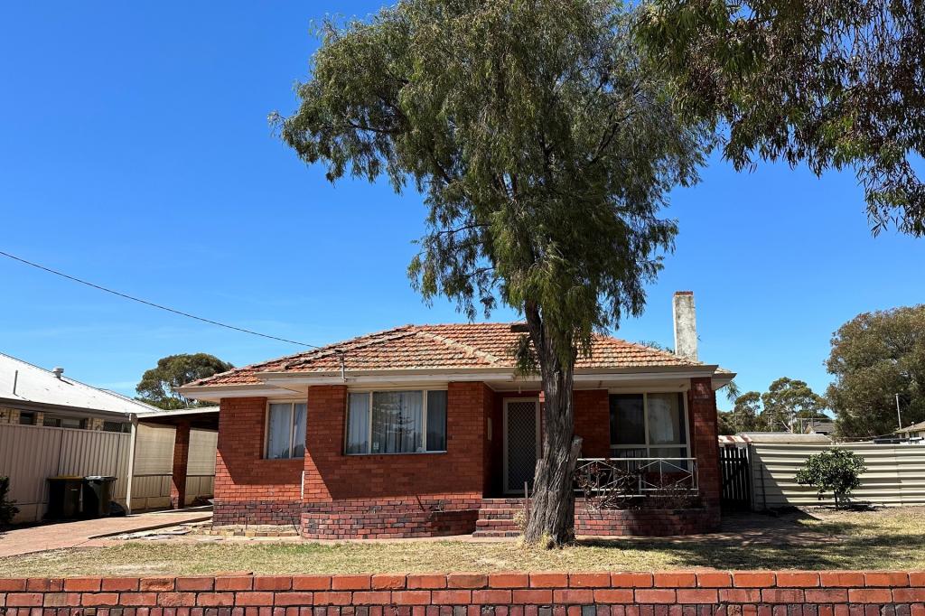 67 Adam St, Katanning, WA 6317