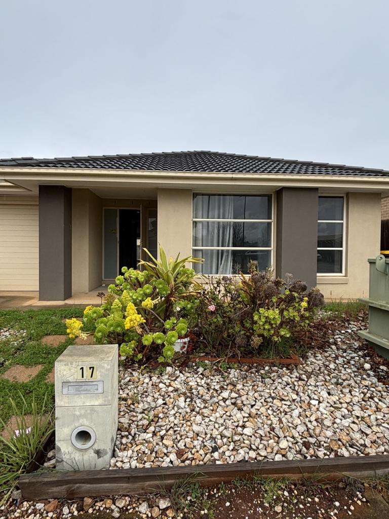 17 Mapleton Bvd, Melton South, VIC 3338