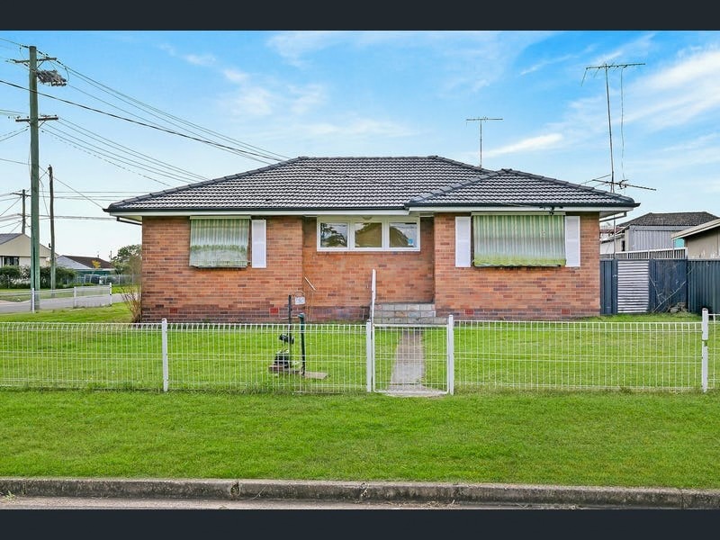 15 Moresby Cres, Whalan, NSW 2770