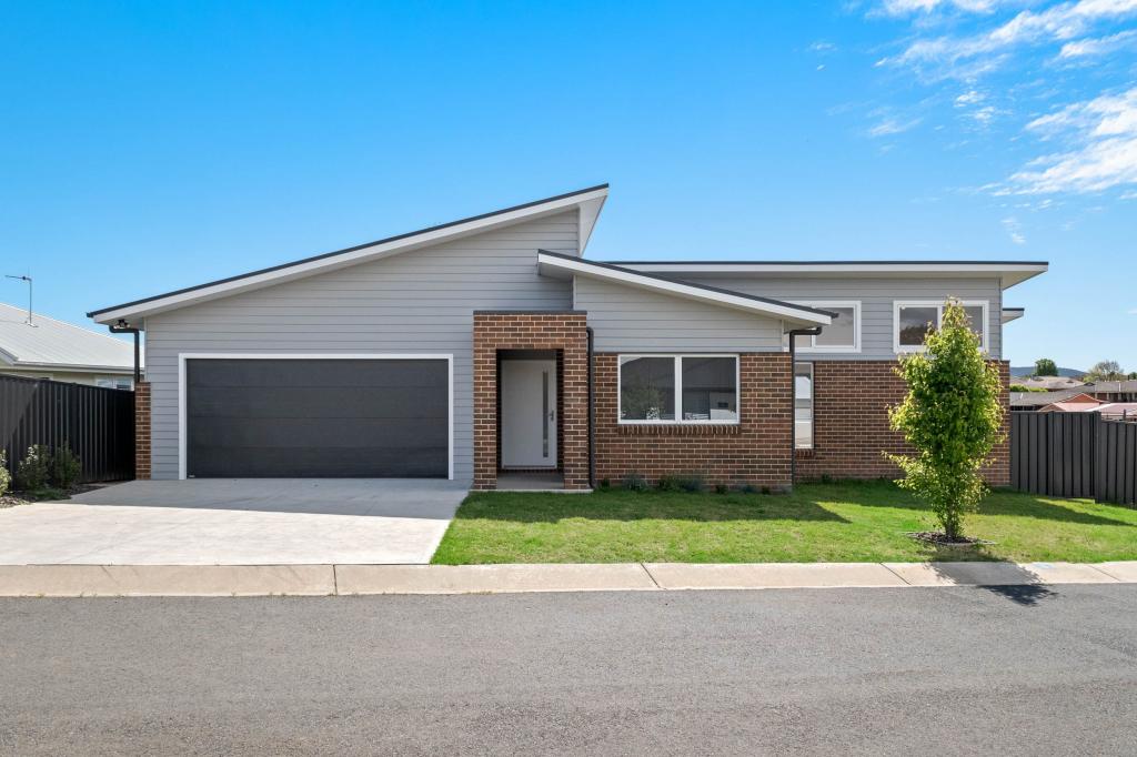 7 GRIMSTON CCT, GOULBURN, NSW 2580