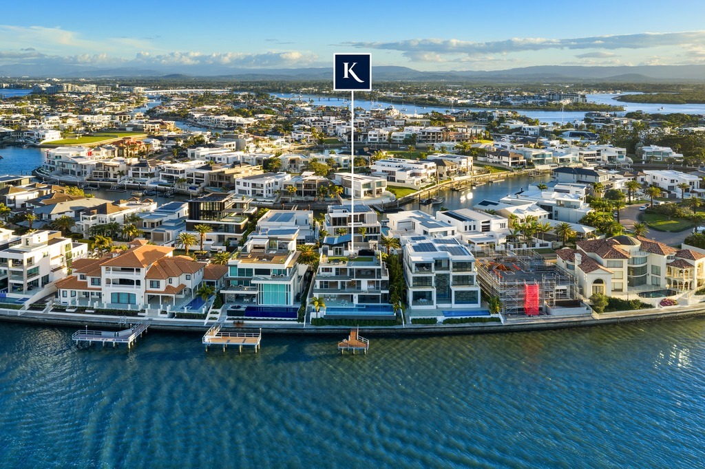 46 Knightsbridge Pde E, Paradise Point, QLD 4216