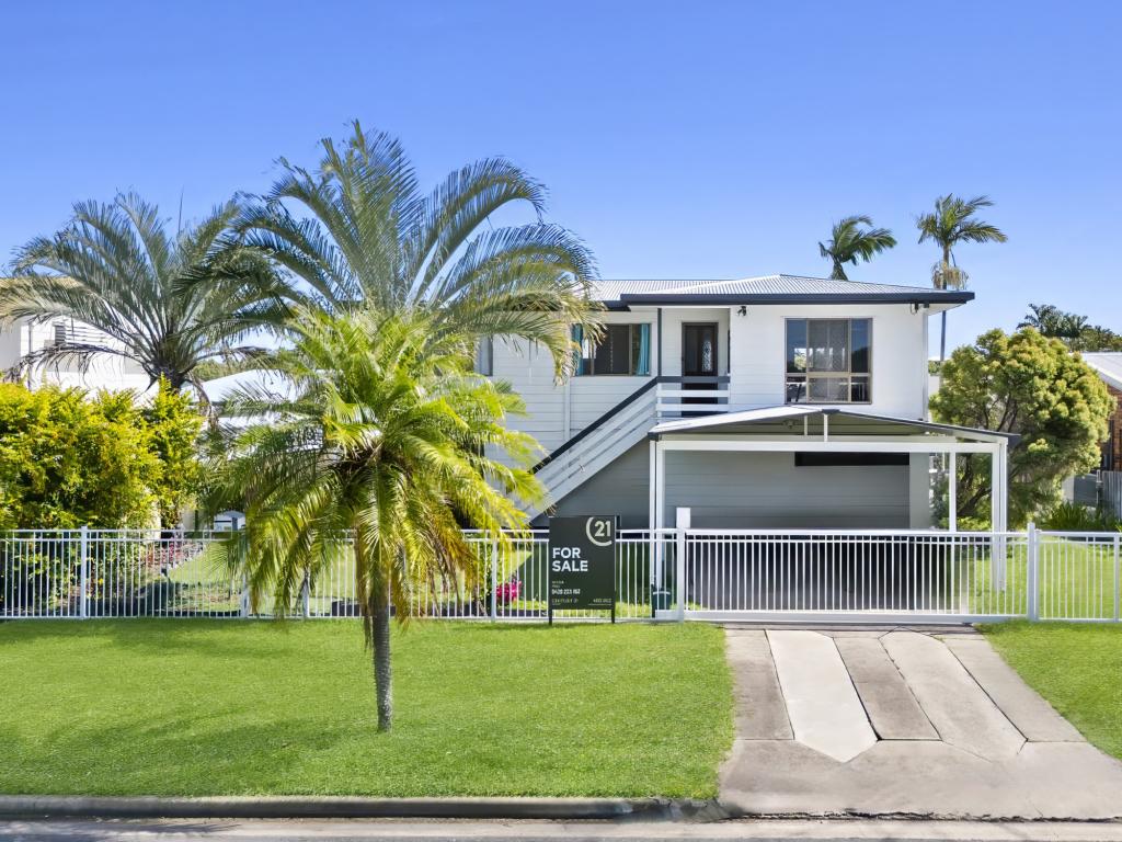 26 Macnevin St, Norman Gardens, QLD 4701