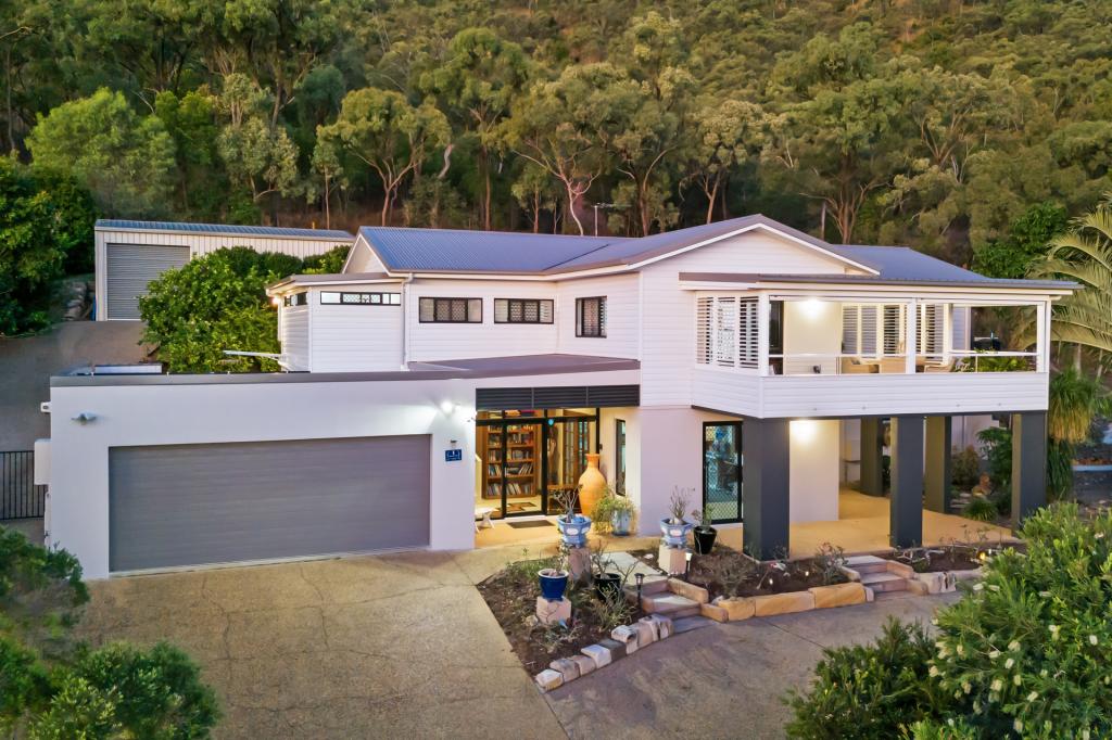 1 LIMEWOOD CL, NORMAN GARDENS, QLD 4701