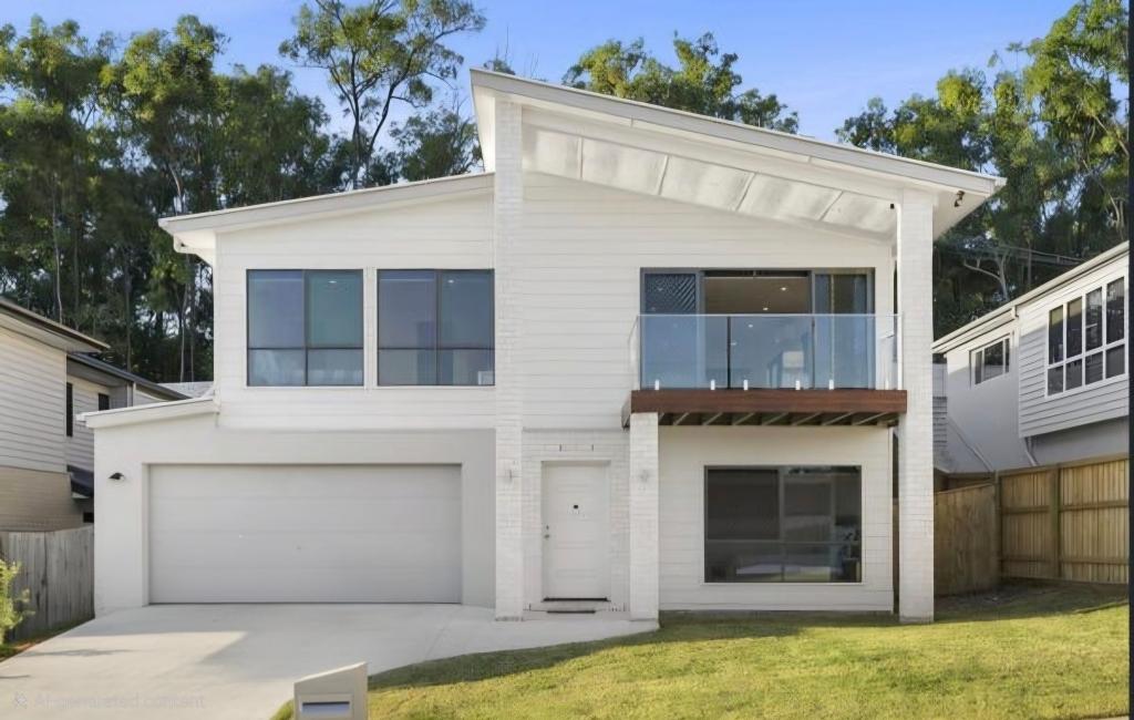 42 FALCO DR, BAHRS SCRUB, QLD 4207