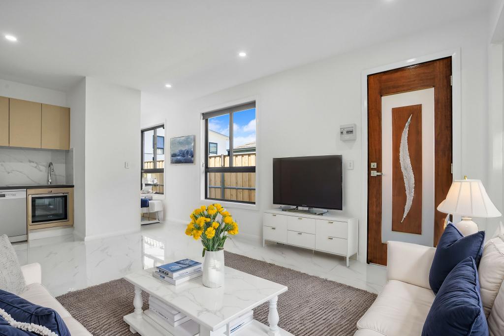 68a Sunburst Cct, Gables, NSW 2765