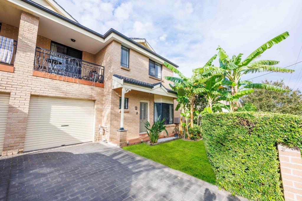2/79-81 Amos St, Westmead, NSW 2145