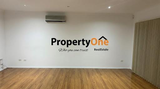 1a Hewitt St, Greenacre, NSW 2190