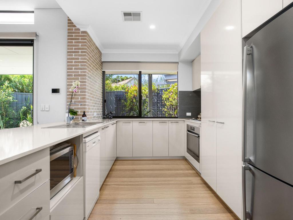 7b Matsen Cl, Booragoon, WA 6154