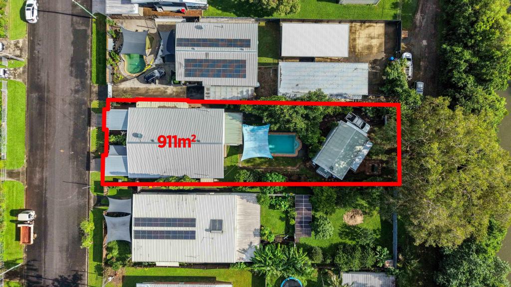 64 Dalton St, Westcourt, QLD 4870