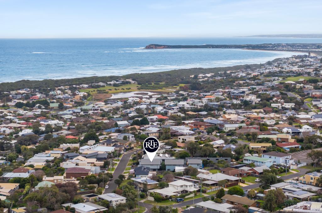 1/8 CANIS CRES, OCEAN GROVE, VIC 3226