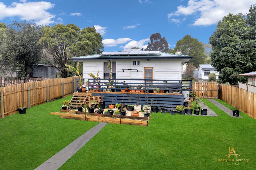 2 Charles St, Moe, VIC 3825