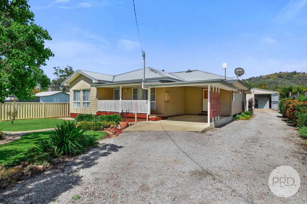 11 Duncan St, Woolomin, NSW 2340