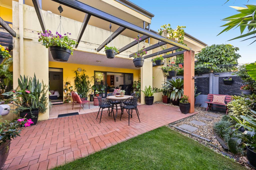 2/85-87 Victoria Tce, Greenslopes, QLD 4120