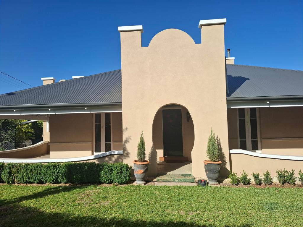 18 Tobruk Tce, Loxton, SA 5333