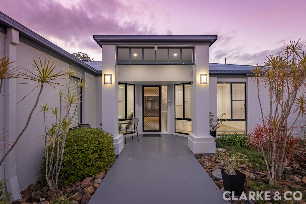 12 Emma Pl, Beerwah, QLD 4519