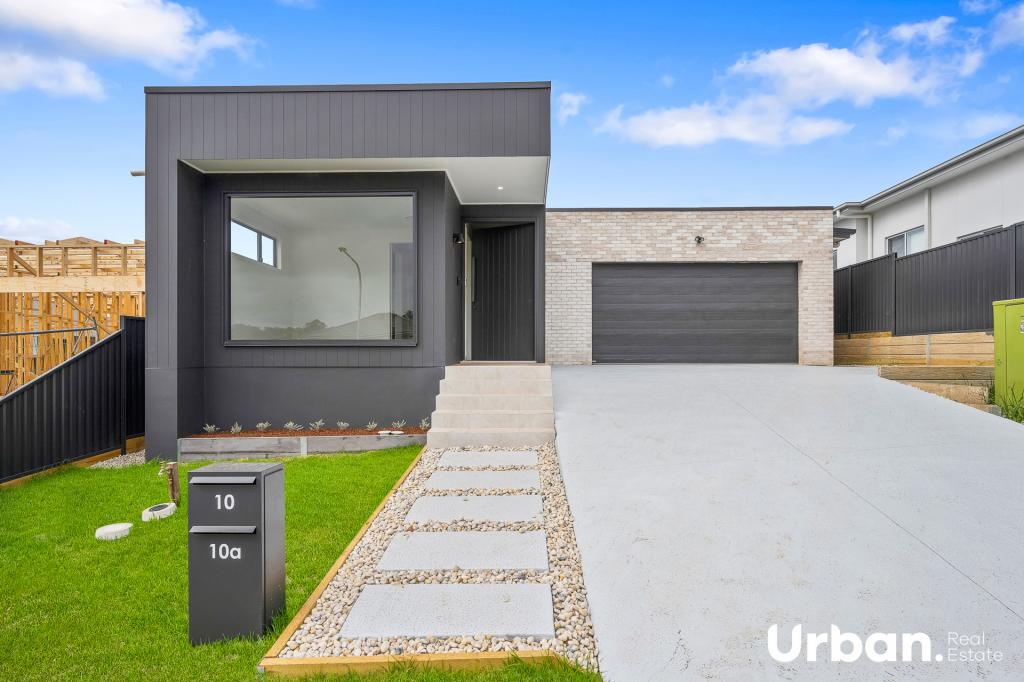 10 Strathmore Lane, Tahmoor, NSW 2573