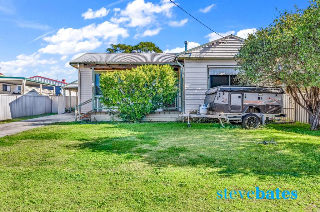 19 CAMBRIDGE AVE, RAYMOND TERRACE, NSW 2324