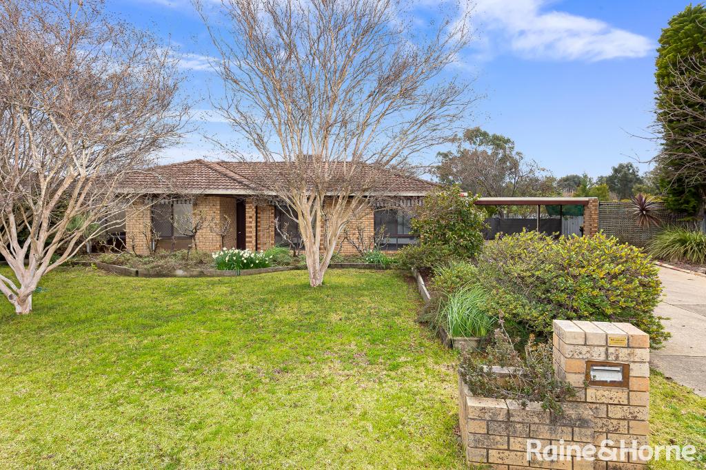 19 Maple Rd, Lake Albert, NSW 2650