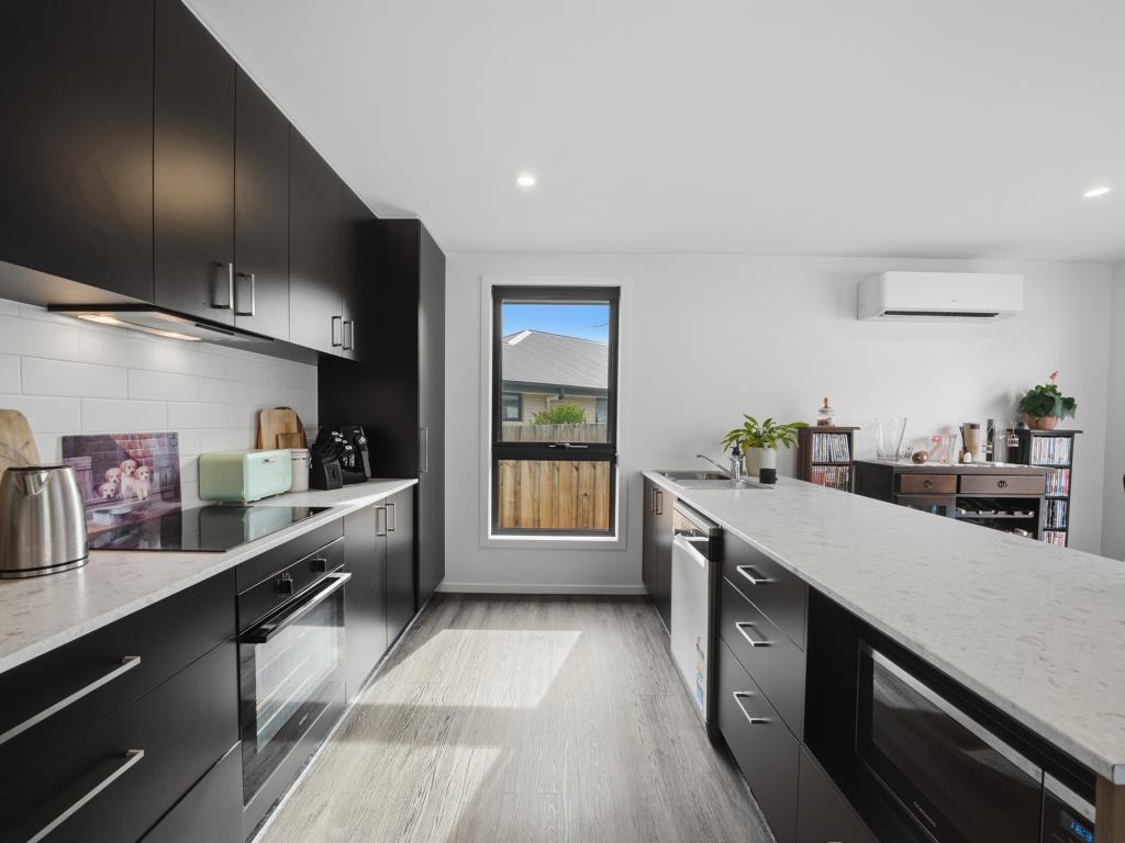 2/12 TARBOOK CT, SORELL, TAS 7172