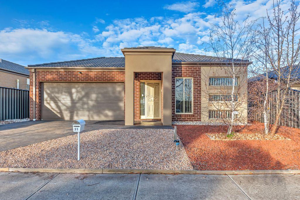 31 Grosvenor Cres, Derrimut, VIC 3026