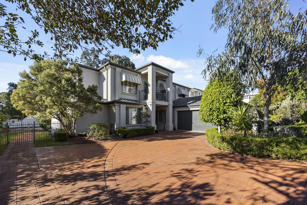 8 Casuarina St, Bridgeman Downs, QLD 4035