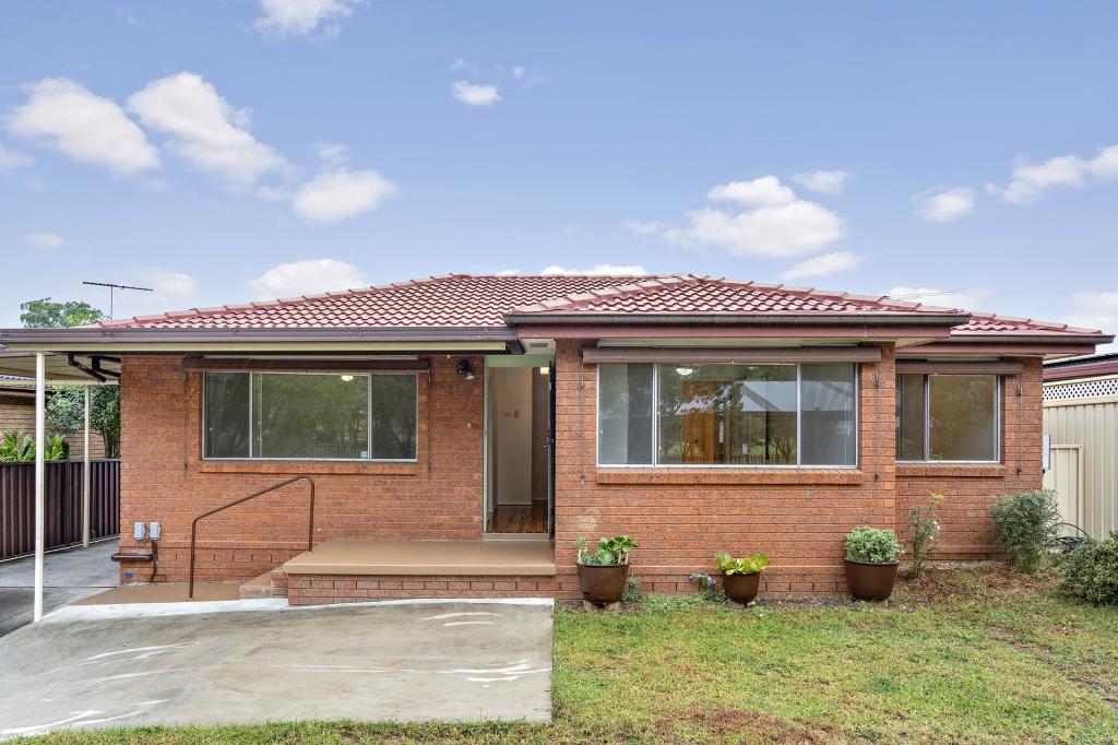 28 Yarramundi Dr, Dean Park, NSW 2761