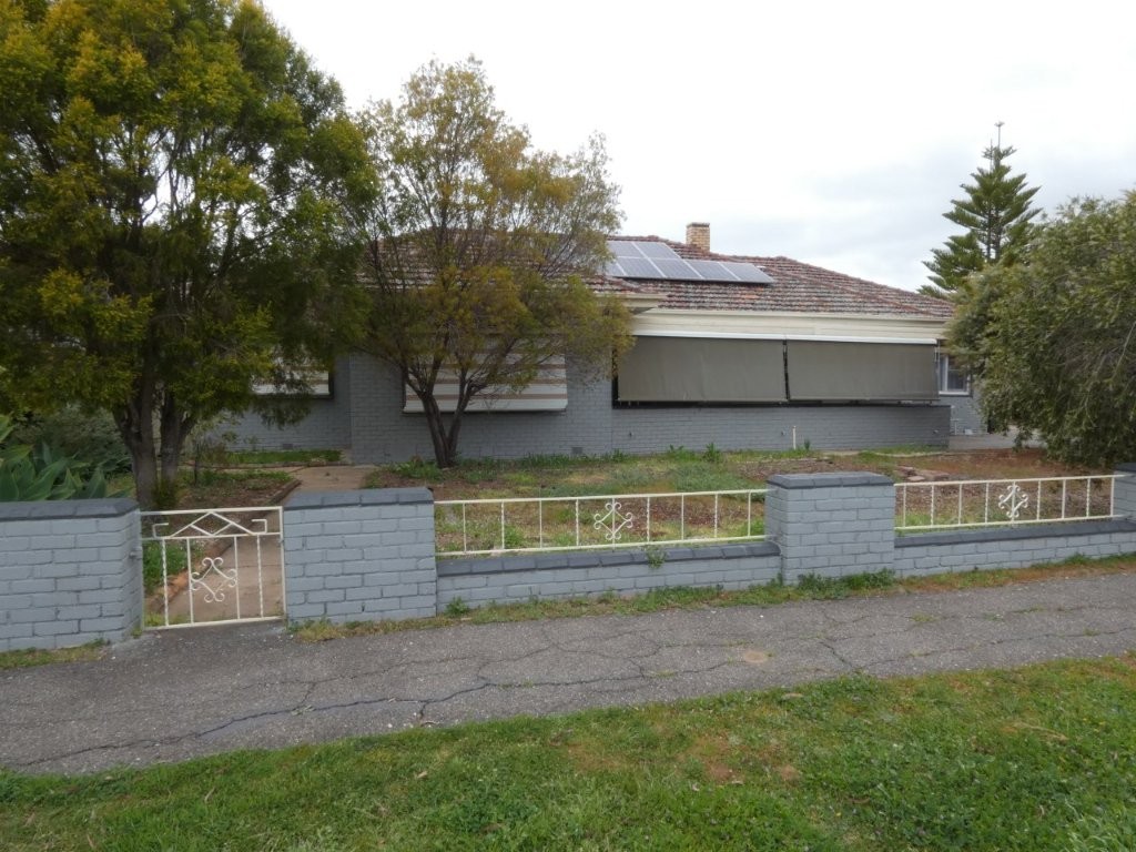 43 Devereux St, Warracknabeal, VIC 3393