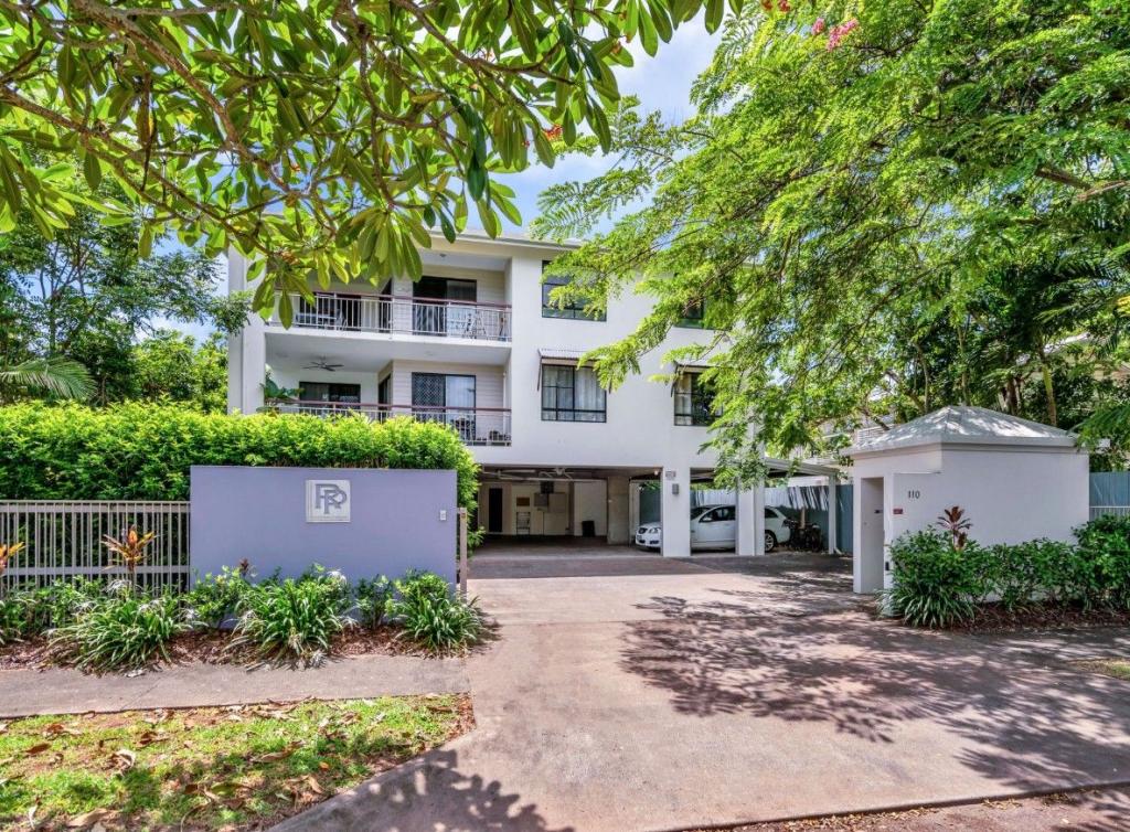 19/351 Lake St, Cairns North, QLD 4870