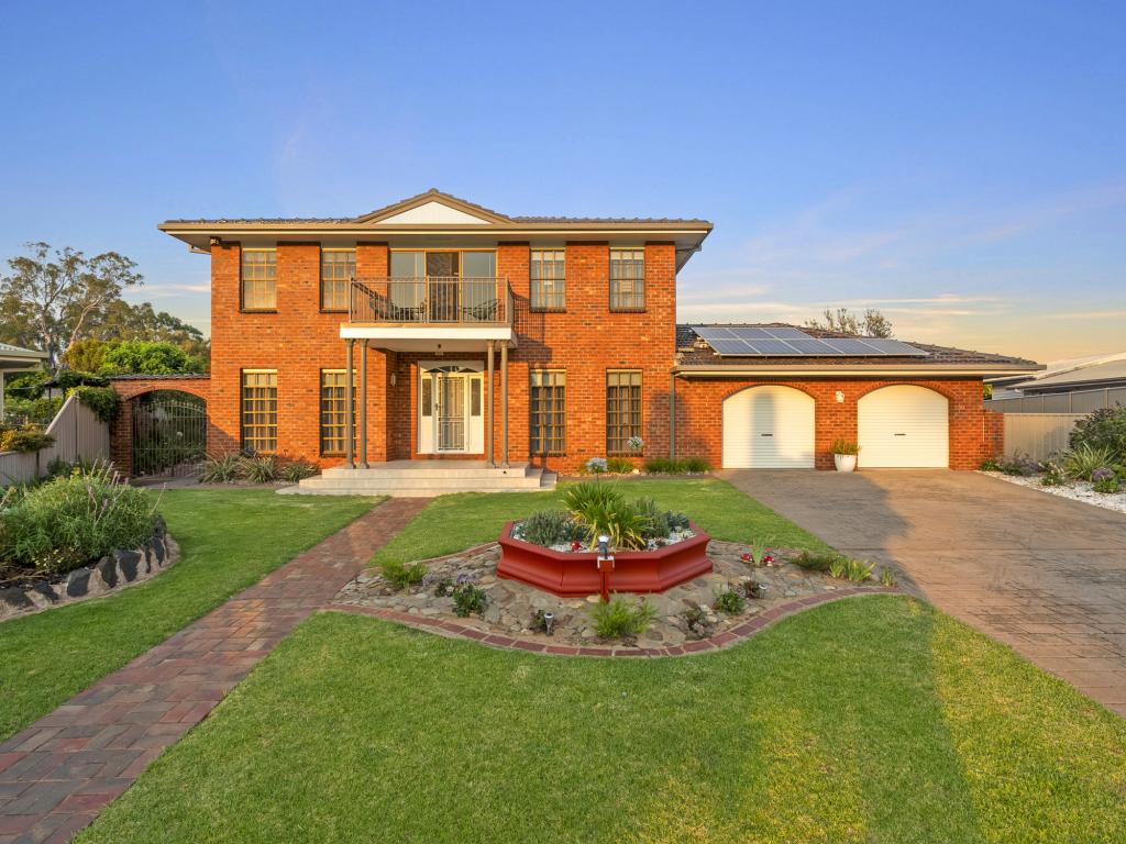 5 Athol White Ct, Tocumwal, NSW 2714