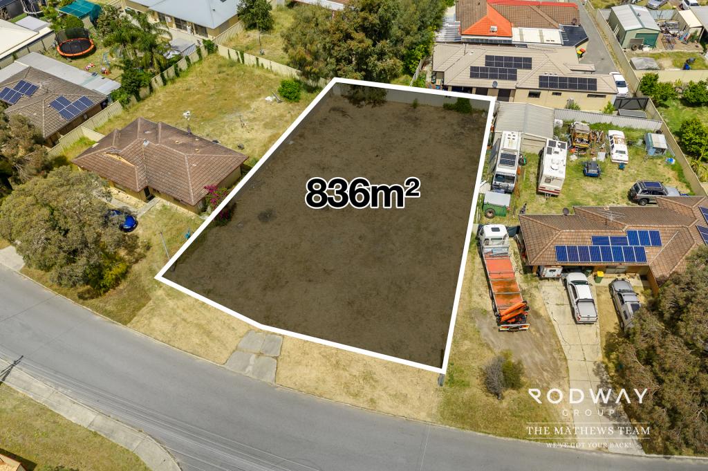 5 Chadwick Pde, Brookdale, WA 6112