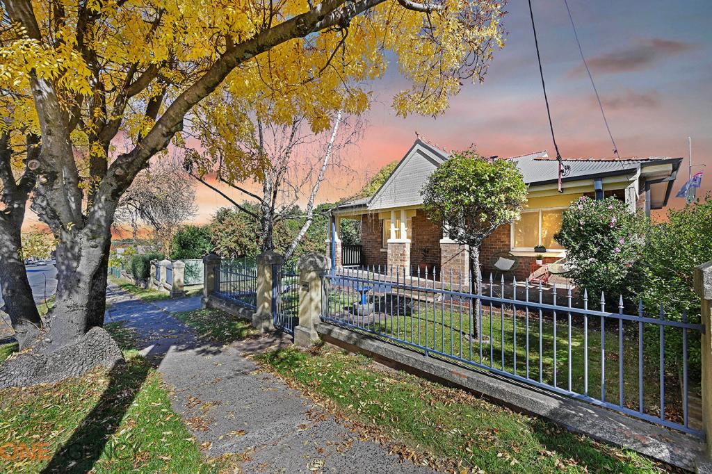 321 Peisley St, Orange, NSW 2800