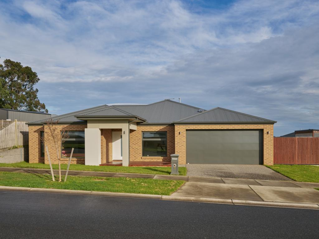 13 Pandanus Ct, Warragul, VIC 3820