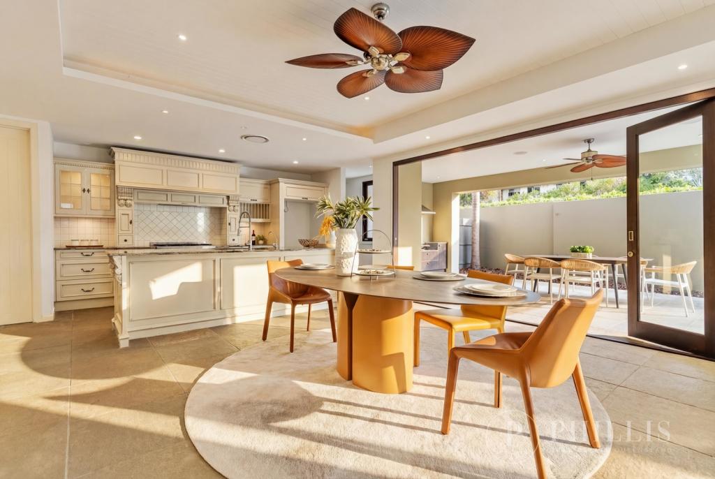 104 Compass Dr, Biggera Waters, QLD 4216