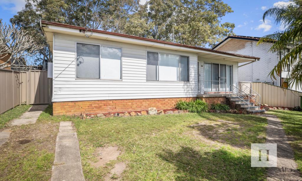 228 Wallarah Rd, Gorokan, NSW 2263