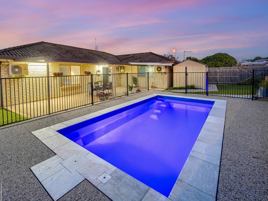 2 Bass Ct, Urraween, QLD 4655