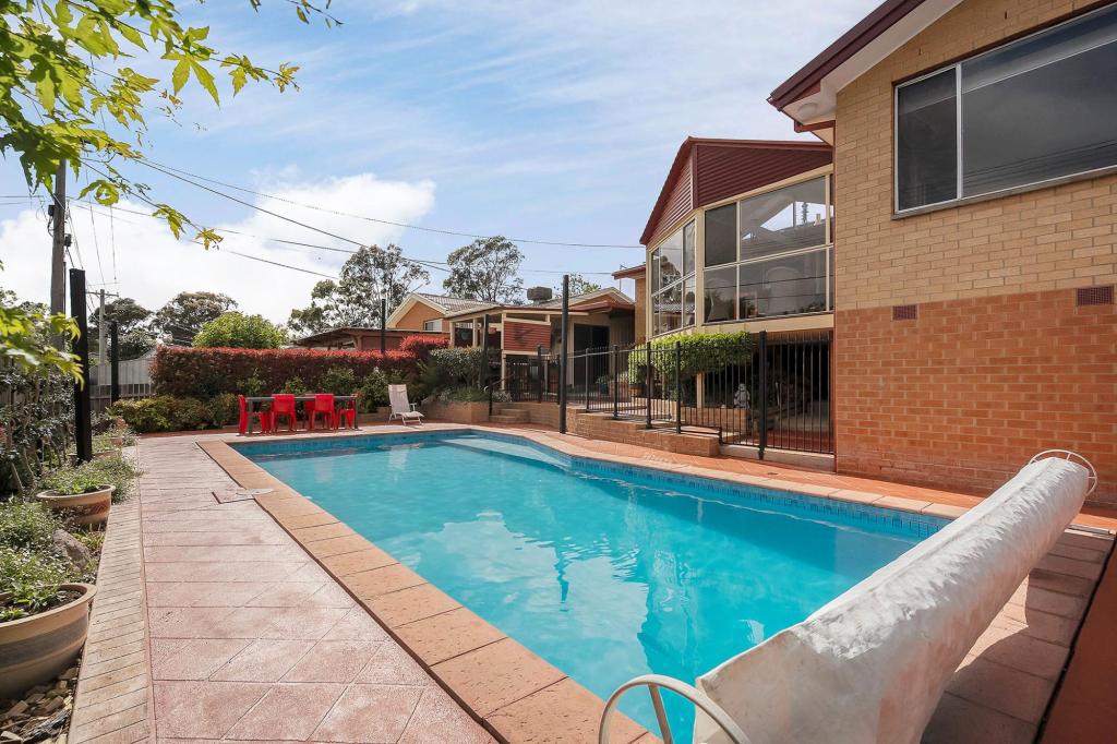 12 Backhouse St, Latham, ACT 2615