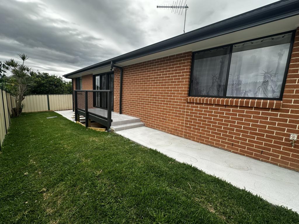 9a Peridot Cl, Eagle Vale, NSW 2558