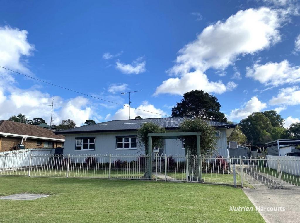55 Shiels Tce, Casterton, VIC 3311