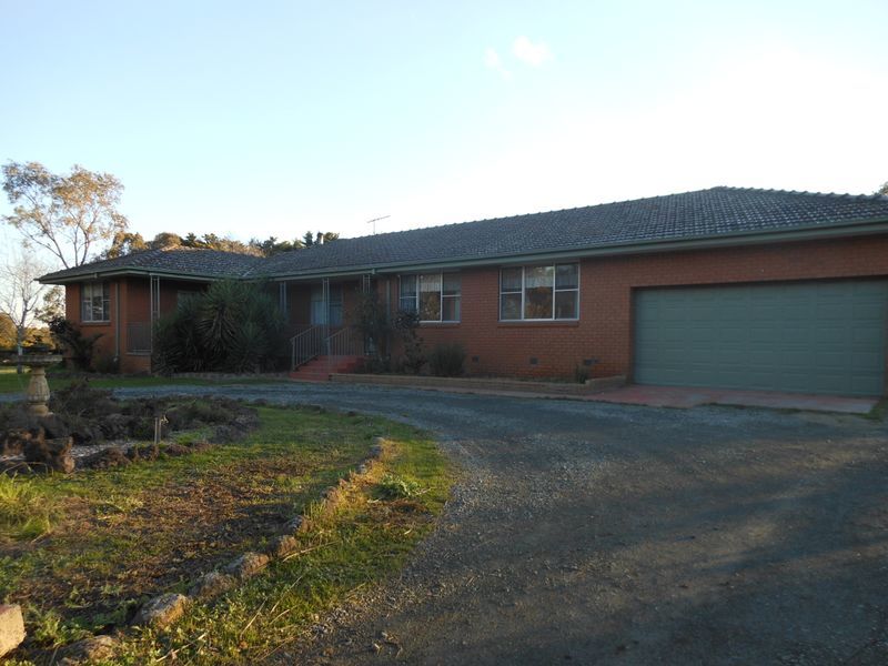 195 Pearcedale Rd, Cranbourne South, VIC 3977