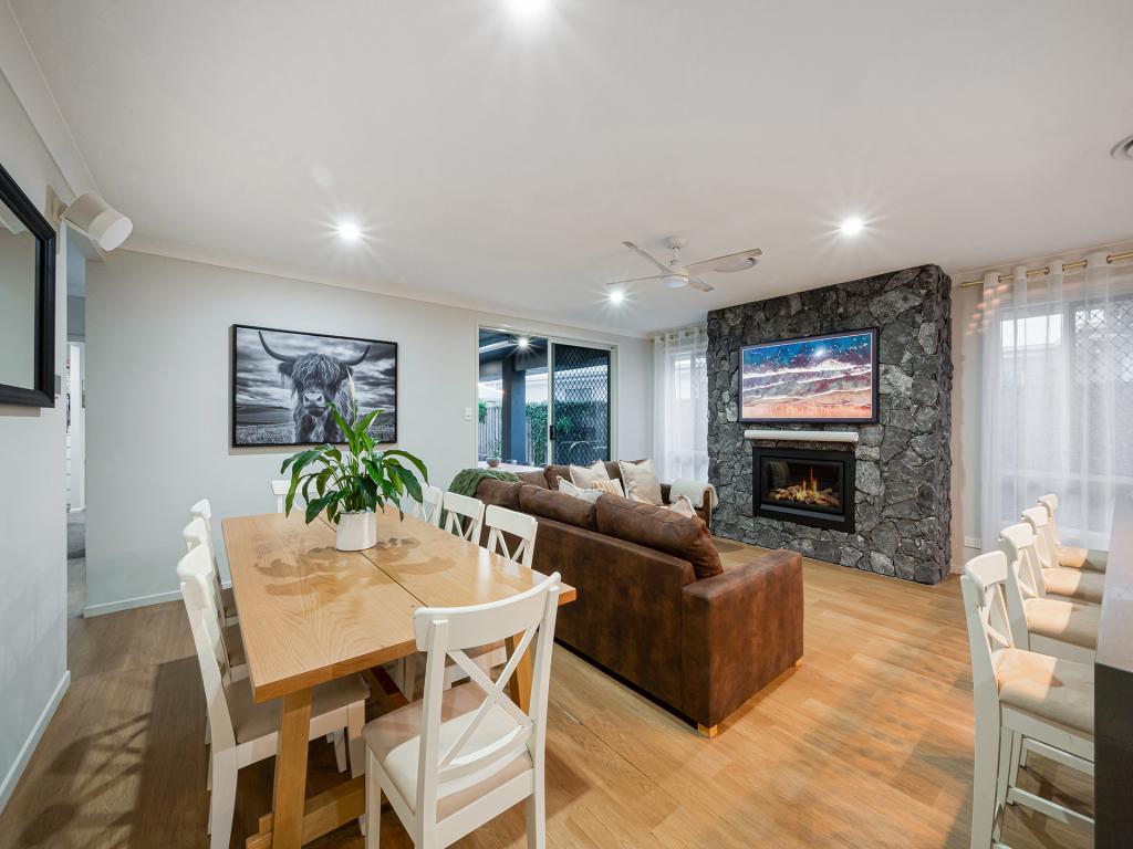 161 Central Springs Pde, Caboolture, QLD 4510