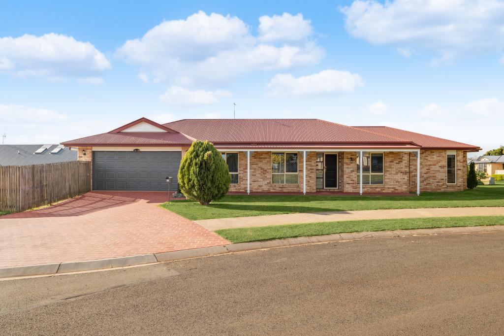 37 Hinchliffe Dr, Kearneys Spring, QLD 4350