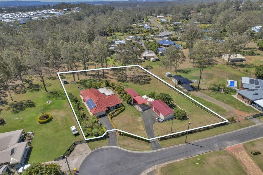 33-35 Eastfield Ct, Deebing Heights, QLD 4306